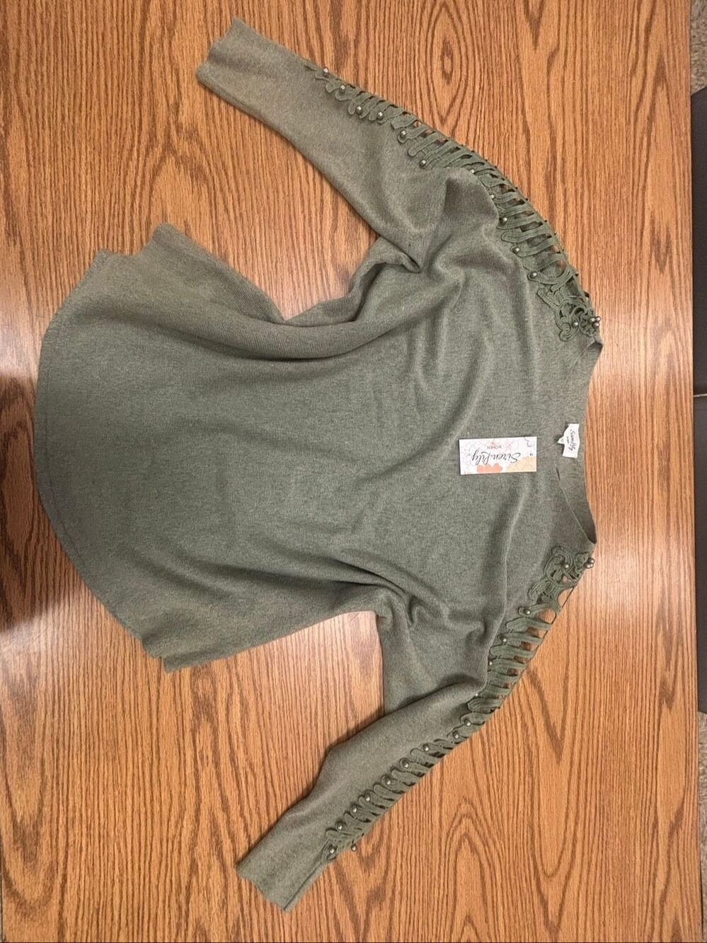 Siren Lily cut out long sleeve women’s shirt, NWT